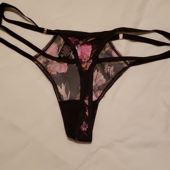 Victoria secret woman thong - Picture 9 of 10